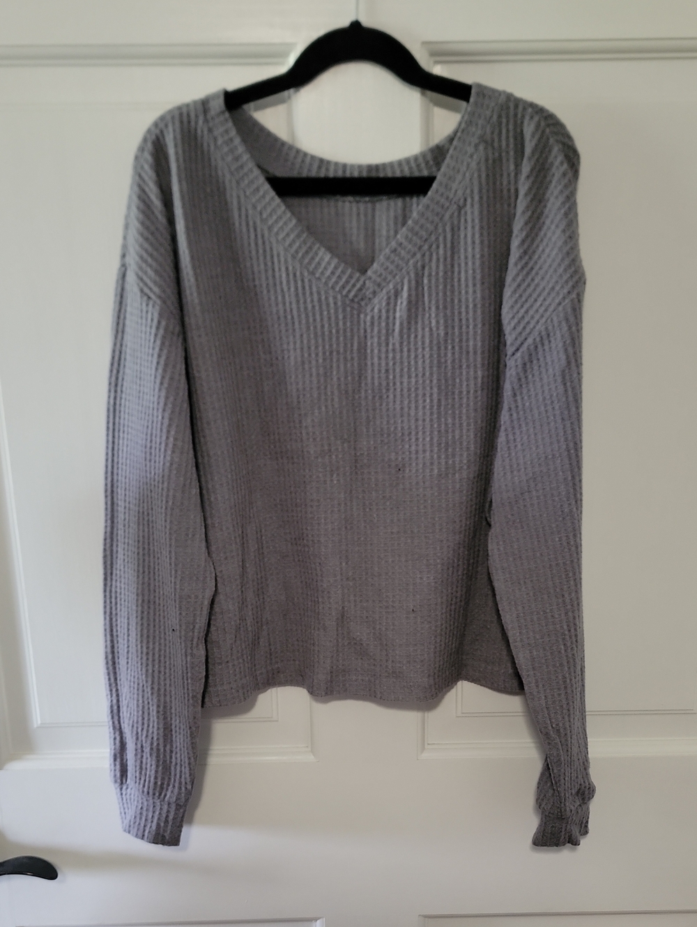Aeropostale Gray Waffle Knit V-Neck Top